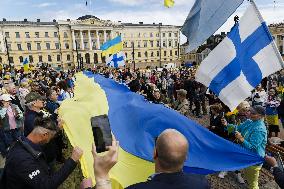 United for Ukraine - Ukrainan kansallispäivän tapahtuma Senaatintorilla