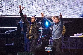 Oasis In Concert - Toronto