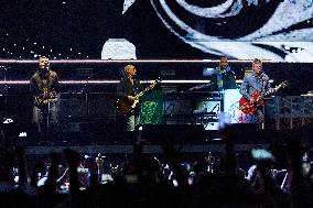 Oasis In Concert - Toronto