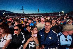 Oasis In Concert - Toronto