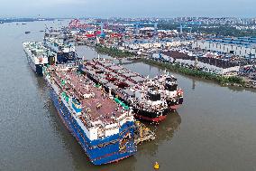 China Shipbuilding Industry Leading