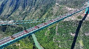 World Tallest Bridge Huajiang Canyon Bridge Load Testing