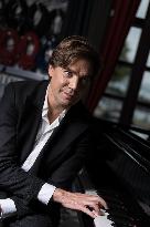 THE HIVES PELLE ALMQVIST