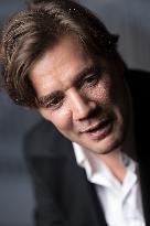 THE HIVES PELLE ALMQVIST