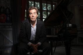 THE HIVES PELLE ALMQVIST