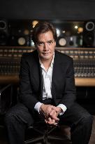 THE HIVES PELLE ALMQVIST