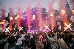 Alan Walker and Steve Aoki concert