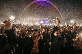 Alan Walker and Steve Aoki concert