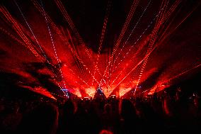 Alan Walker and Steve Aoki concert