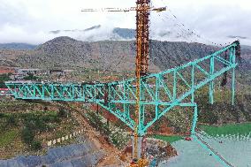Jianzha Yellow River Super Large Bridge Steel Strand Fracture