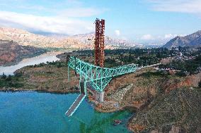 Jianzha Yellow River Super Large Bridge Steel Strand Fracture Rescue