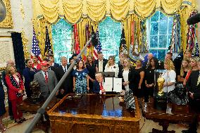 Trump Meets Families Of 13 Us Troops Killed In Afghanistan Withdrawal - DC