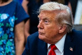 Trump Meets Families Of 13 Us Troops Killed In Afghanistan Withdrawal - DC