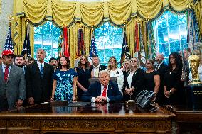 Trump Meets Families Of 13 Us Troops Killed In Afghanistan Withdrawal - DC