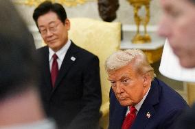 President Trump Meets With South Korean President Myung - DC