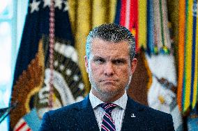 Trump Signs Executive Order In Oval Office - DC