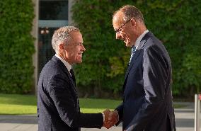 Canadian Press - Mark Carney Meets Chancellor Merz in Berlin - Germany