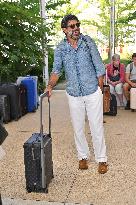 Venise Pierfrancesco Favino Airport Arrivals JR