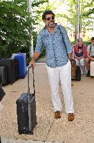 Venise Pierfrancesco Favino Airport Arrivals JR