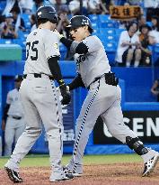 Baseball: Giants' Maru hits for cycle