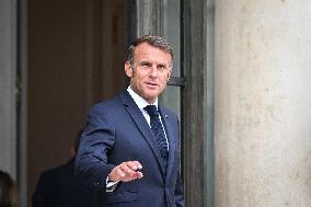 Emmanuel Macron welcomes Bassirou Diomaye Faye at the Elysee FA