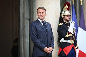 Emmanuel Macron welcomes Bassirou Diomaye Faye at the Elysee FA