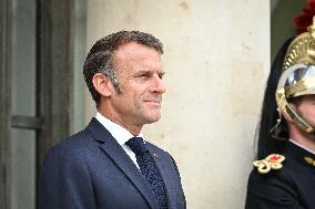Emmanuel Macron welcomes Bassirou Diomaye Faye at the Elysee FA