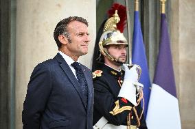 Emmanuel Macron welcomes Bassirou Diomaye Faye at the Elysee FA