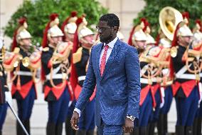 Emmanuel Macron welcomes Bassirou Diomaye Faye at the Elysee FA