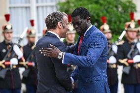 Emmanuel Macron welcomes Bassirou Diomaye Faye at the Elysee FA