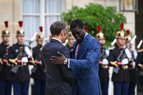 Emmanuel Macron welcomes Bassirou Diomaye Faye at the Elysee FA