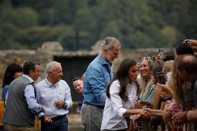 Royals Visit Fire-Affected Areas In Lake Sanabria