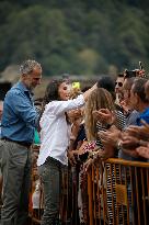 Royals Visit Fire-Affected Areas In Lake Sanabria