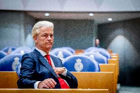 House of Representatives Meets on NSC departure - The Hague