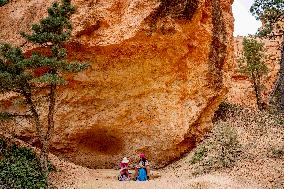 Illustration - Bryce Canyon is a National Park - USA