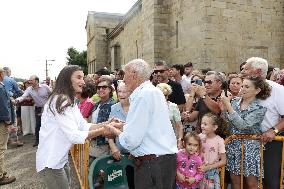 Royals Visit Fire-Affected Areas In Lake Sanabria
