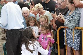 Royals Visit Fire-Affected Areas In Lake Sanabria