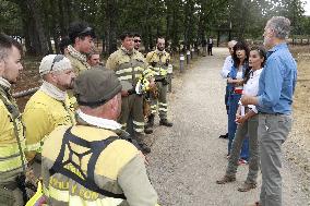 Royals Visit Fire-Affected Areas In Lake Sanabria