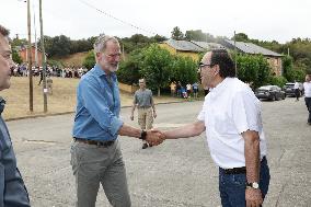 Royals Visit Fire-Affected Areas In Lake Sanabria