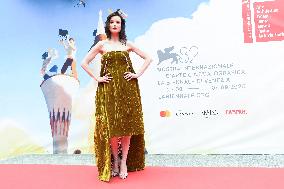 Venice Mother Premiere AM