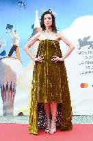 Venice Mother Premiere AM