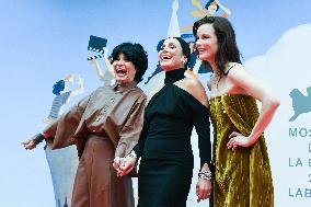 Venice Mother Premiere AM