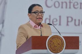 Mexican President Claudia Sheinbaum Holds Briefing Conference - Mexico