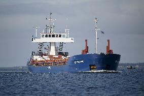 Hav Dolphin cargo ship heading to Vaasa