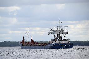 Hav Dolphin cargo ship heading to Vaasa