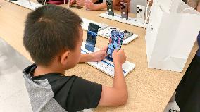 Huawei's World's Largest Flagship Store