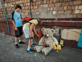 Russian Strikes in Kiev Claim 23 Lives - Ukraine