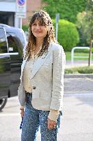 Venice Emily Mortimer Airport Arrivals JR