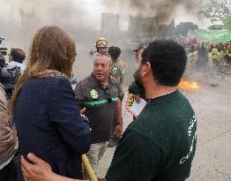 Firefighters Rally in Valladolid Against Mismanagement - Spain