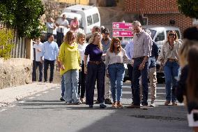 King and Queen Visit Fire-Damaged Caceres Villages